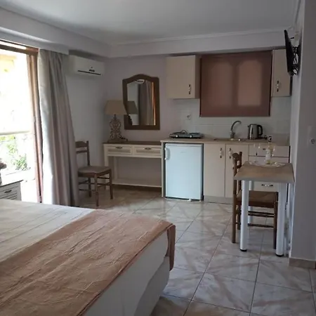 Bellarias House Апарт-отель Нидри