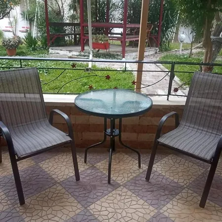 Ξενοδοχείο με διαμερίσματα Bellarias House Νυδρί
