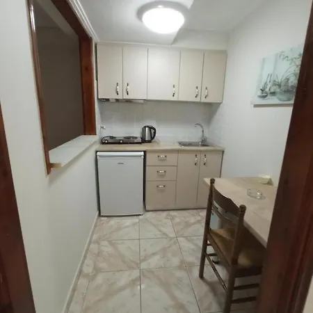 Bellarias House 3*