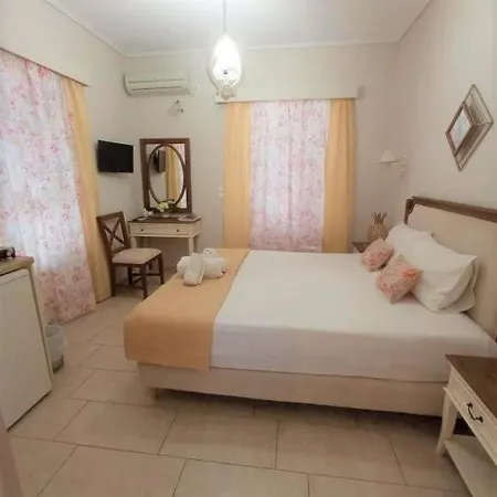 Bellarias House Апарт-отель Нидри