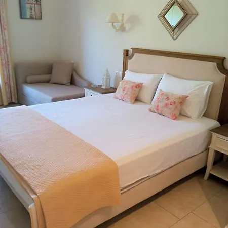 Bellarias House Апарт-отель 3*