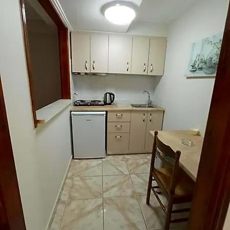Bellarias House Апарт-отель