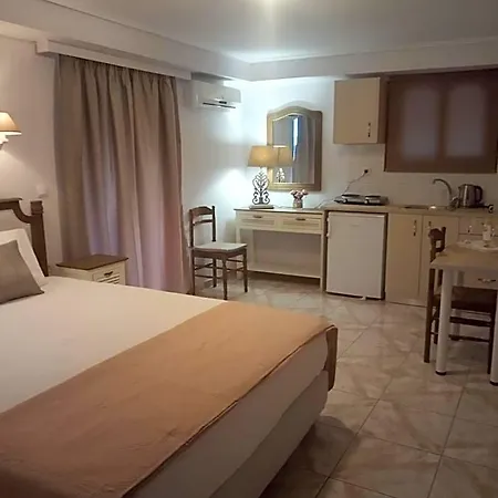 Апарт-отель Bellarias House Нидри
