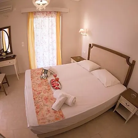 Bellarias House Апарт-отель 3*
