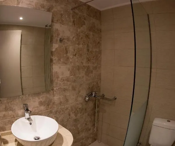 Bellarias House 3* Nidrí